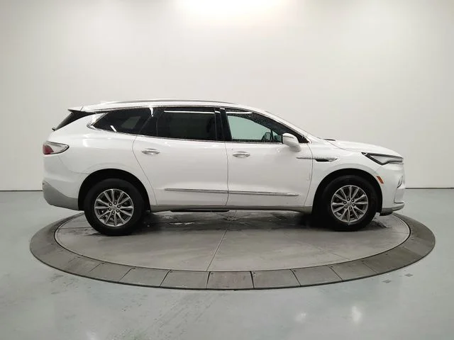 Used 2023 White Buick Essence image 9