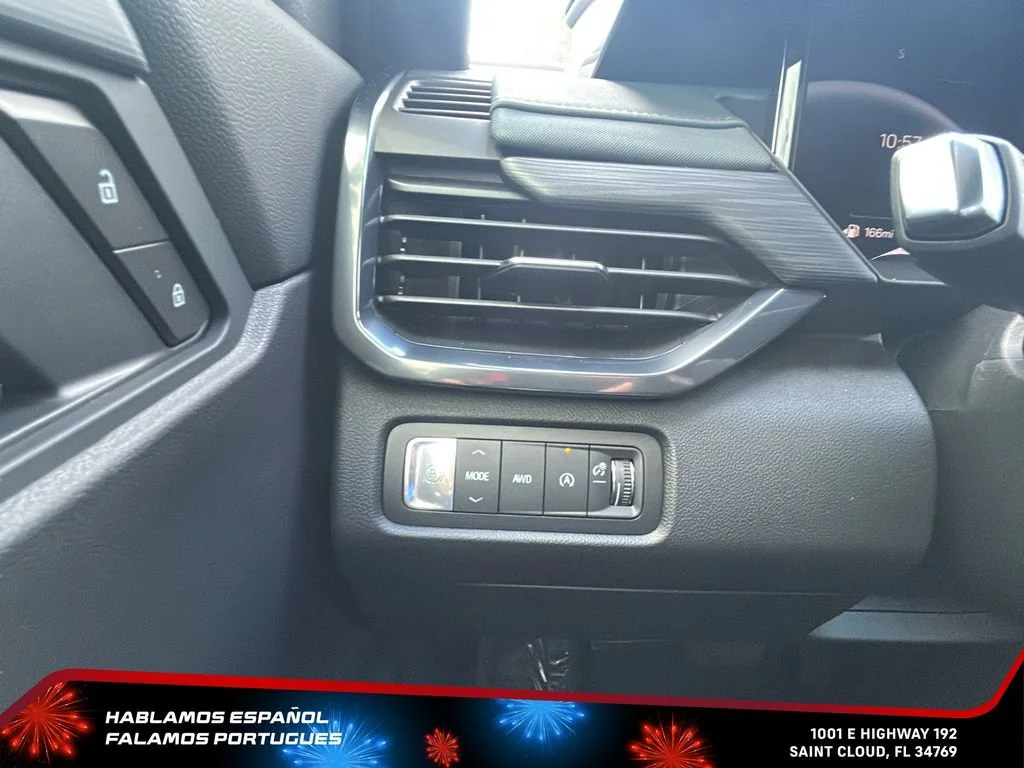 New 2026 Glacier White Tricoat GMC AT4 image 17