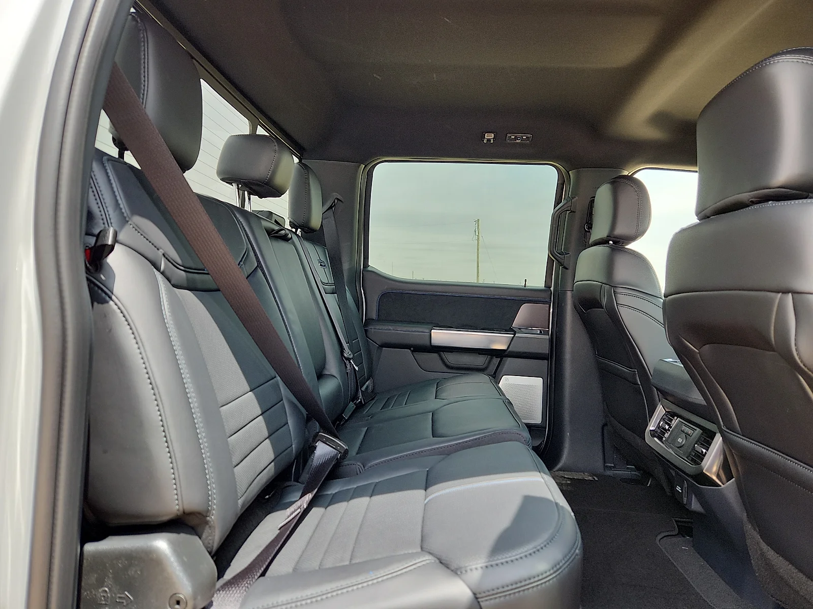 New 2026 Avalanche Ford F-250® Platinum® image 19