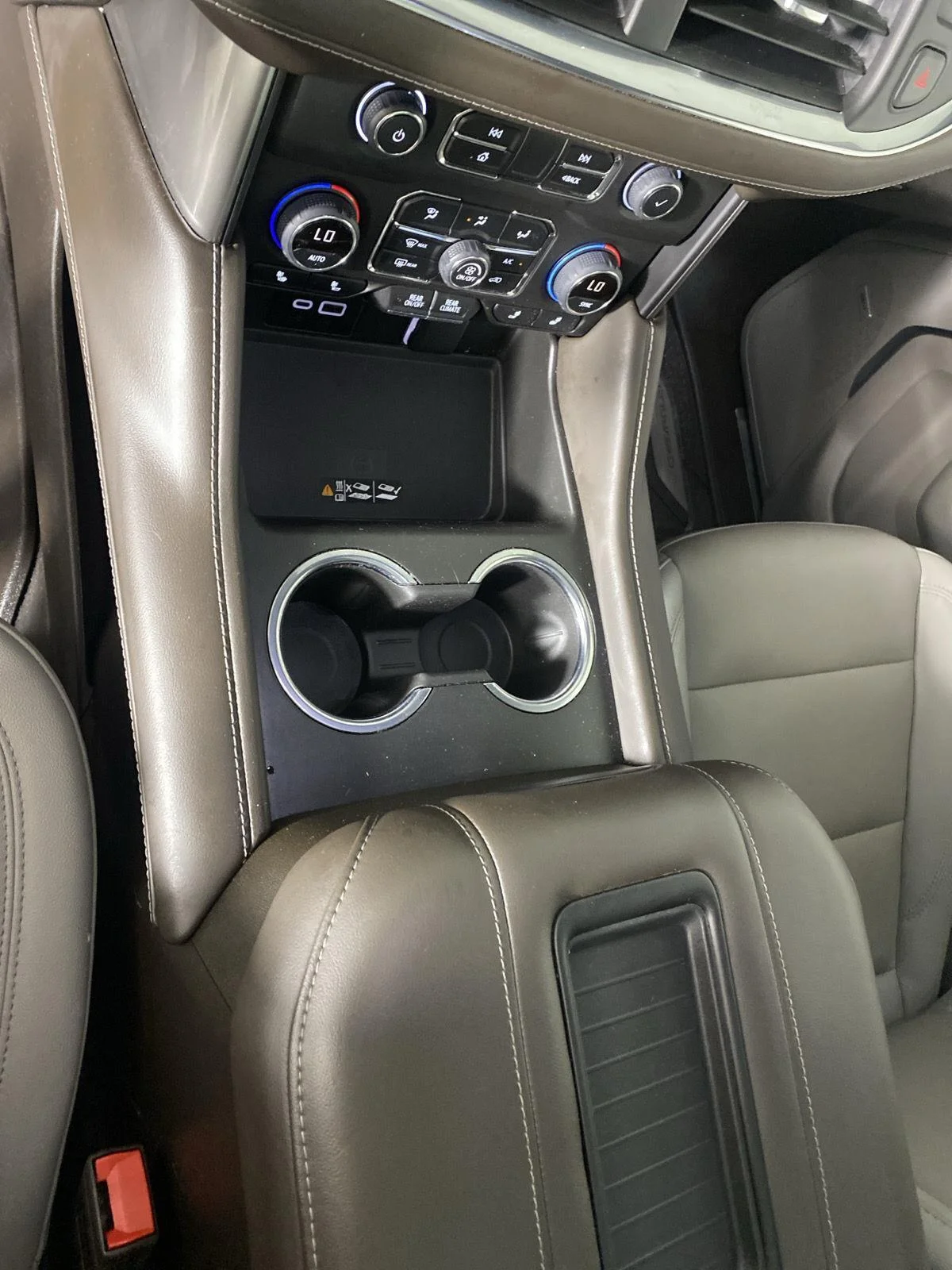 Used 2023 Summit White Chevrolet Z71 image 23