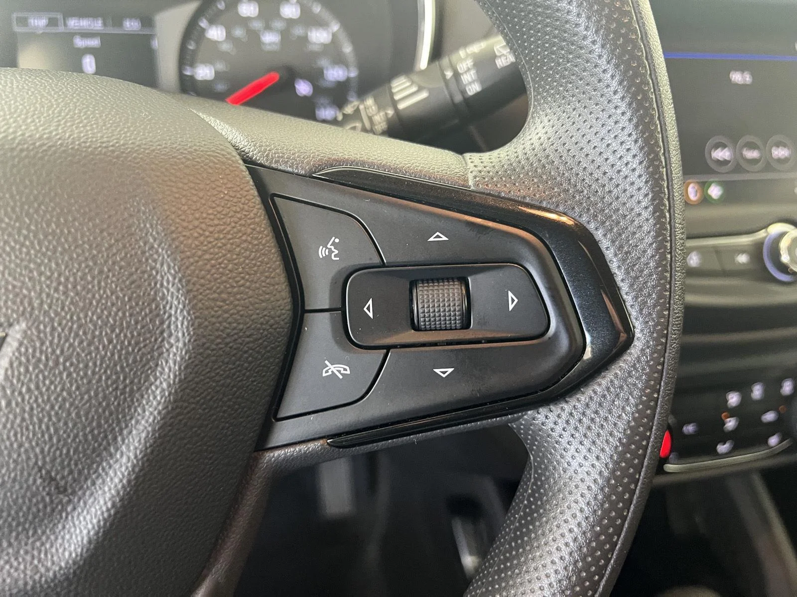 Used 2022 Mahogany Red Metallic Chevrolet LT image 11