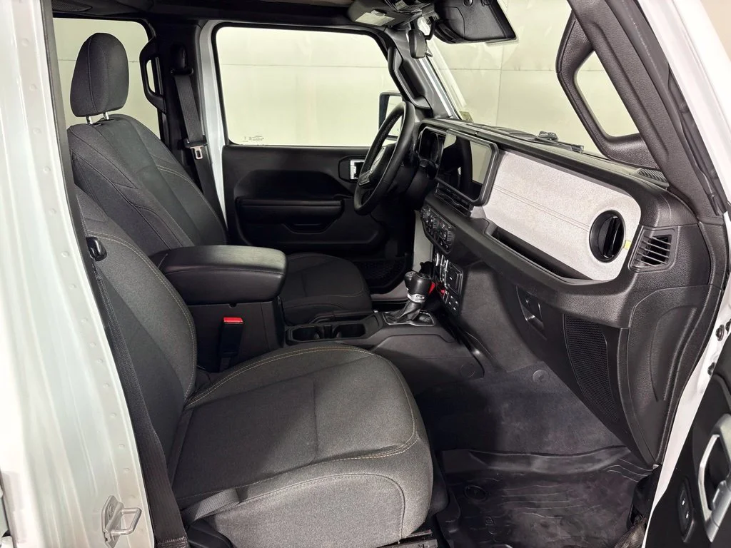 Used 2025 White Jeep Willys image 18