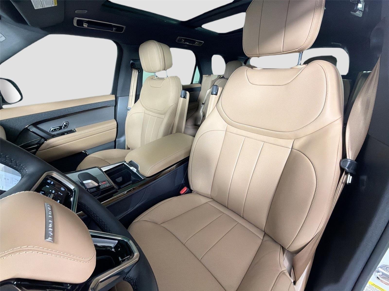 New 2026 Fuji White Land Rover SE P360 image 19