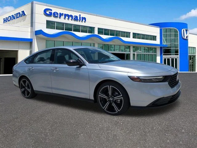 New 2026 Solar Silver Metallic Honda SE image 1