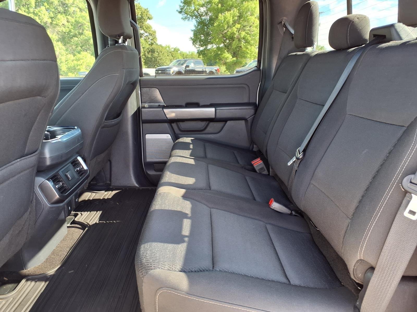 Used 2023 Silver Ford XLT image 19