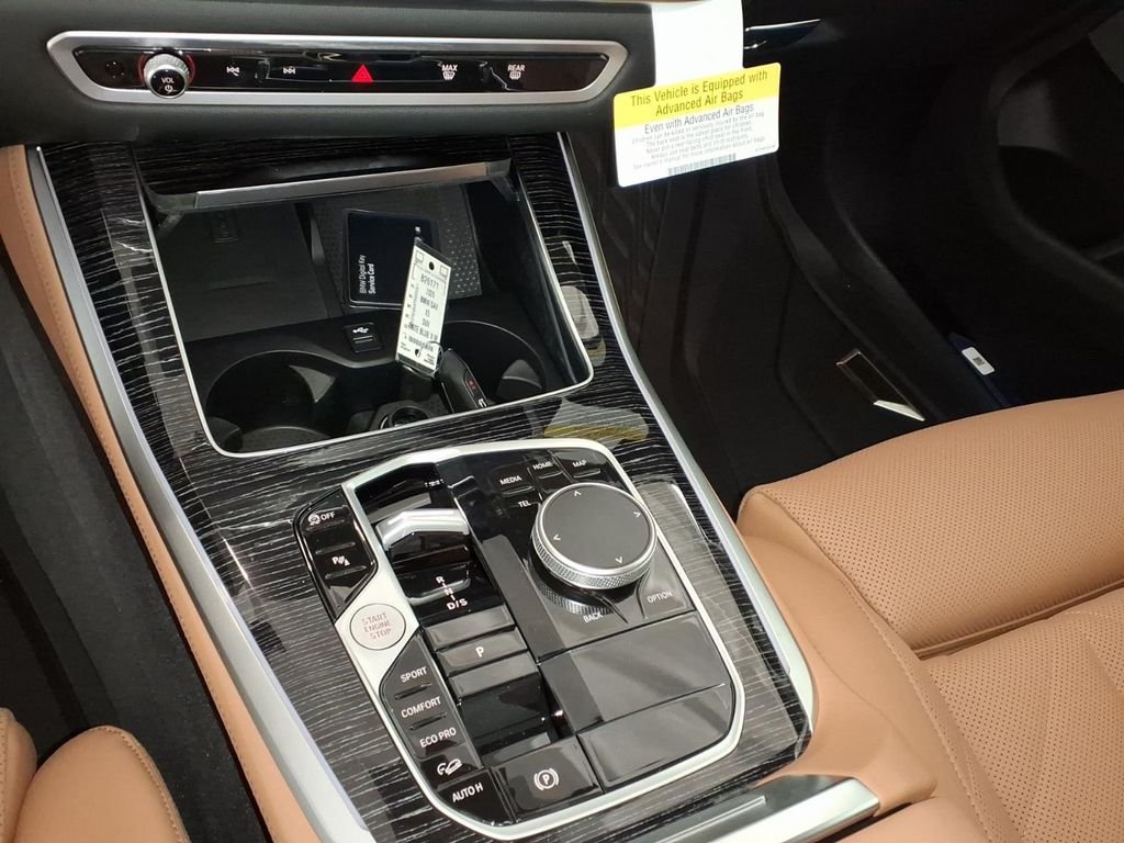 New 2026 Tanzanite Blue II Metallic BMW xDrive40i image 9