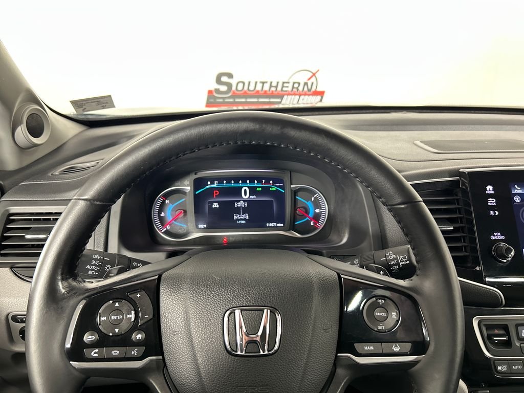 Used 2020 Silver Honda Touring image 12
