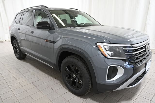 New 2026 Gray Volkswagen 2.0T Peak Edition image 15