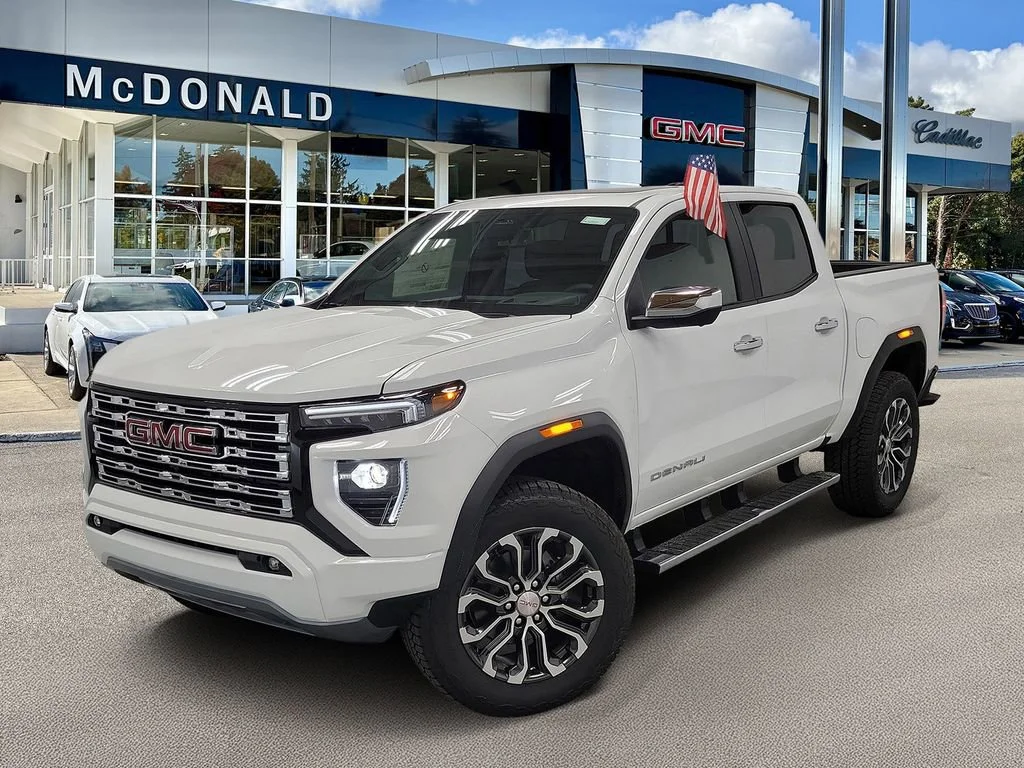 2026 GMC Canyon 4WD Denali Crew Cab Short Box's photo