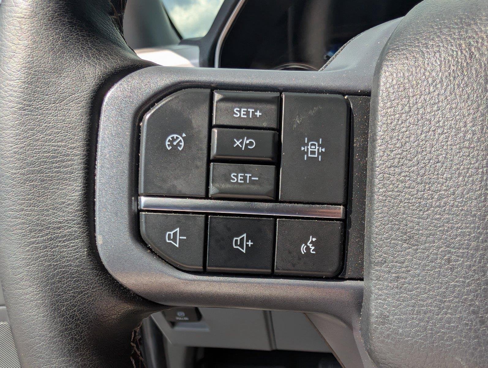 Used 2023 Carbonized Gray Ford XLT image 25