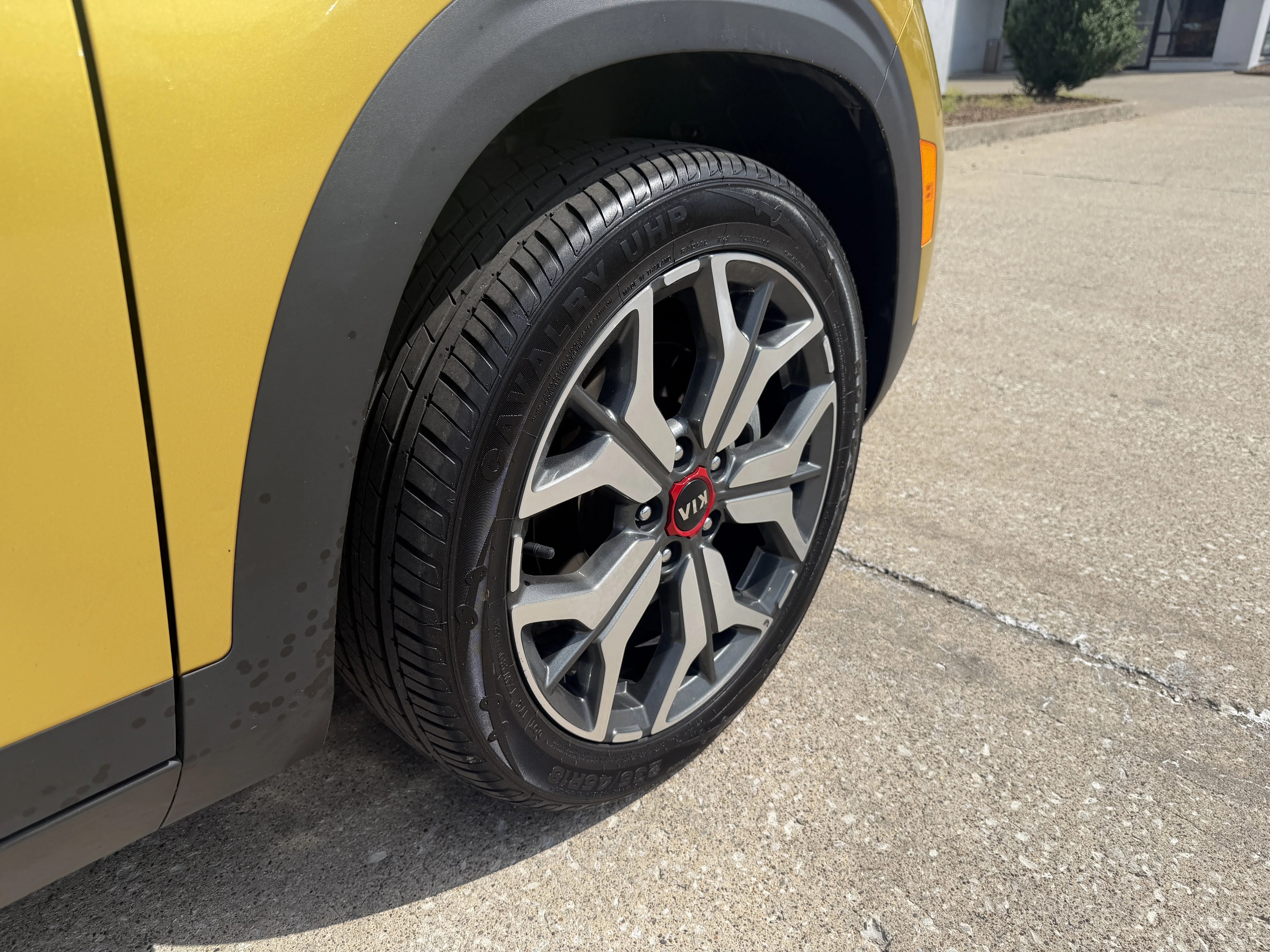 Used 2021 Starbright Yellow Kia SX image 20