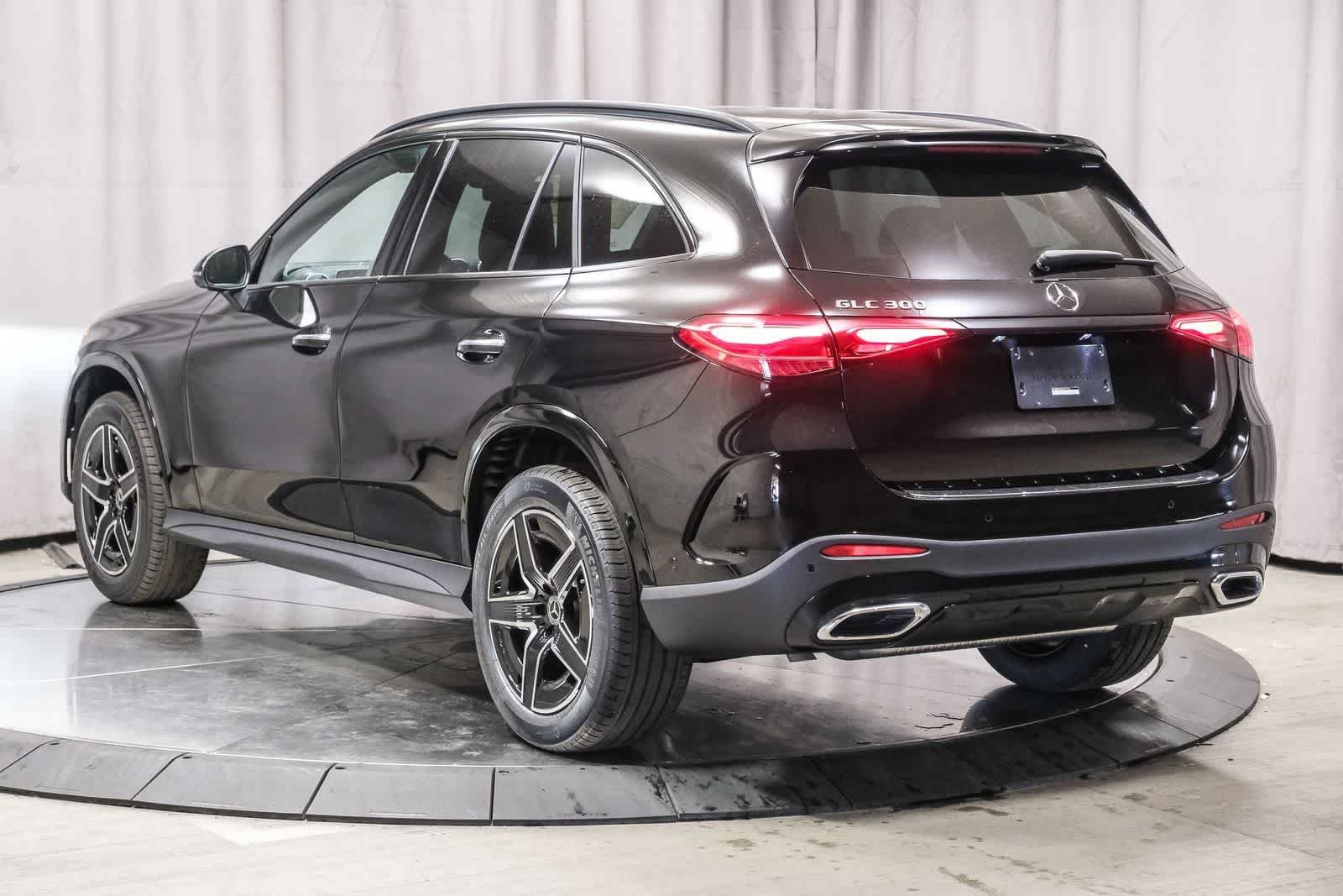 New 2026 Black Mercedes-Benz GLC 300 image 43