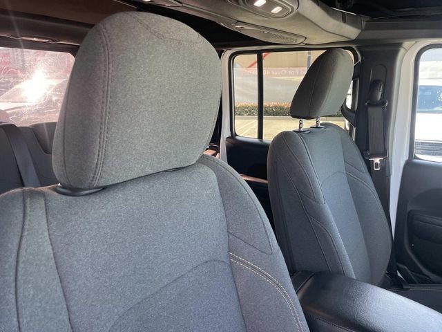 Used 2024 White Jeep Sport S image 27