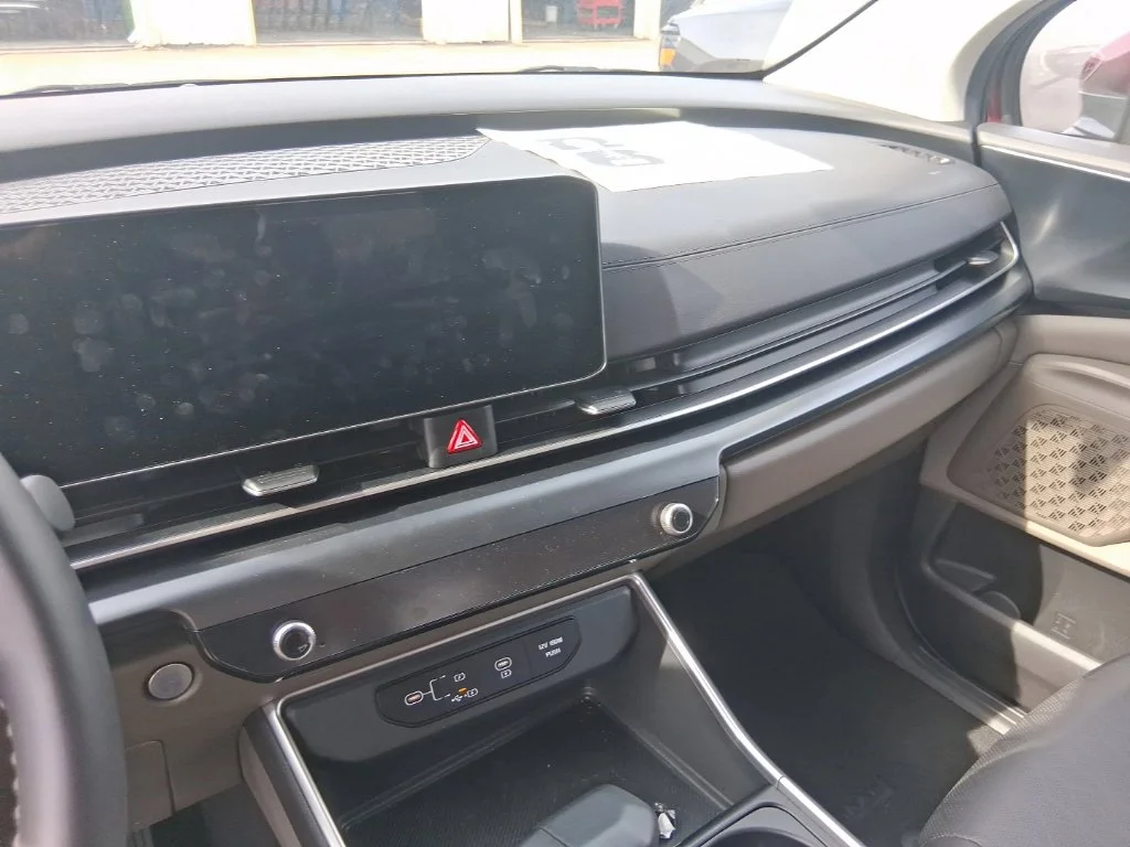 Used 2026 Red Kia LXS image 12