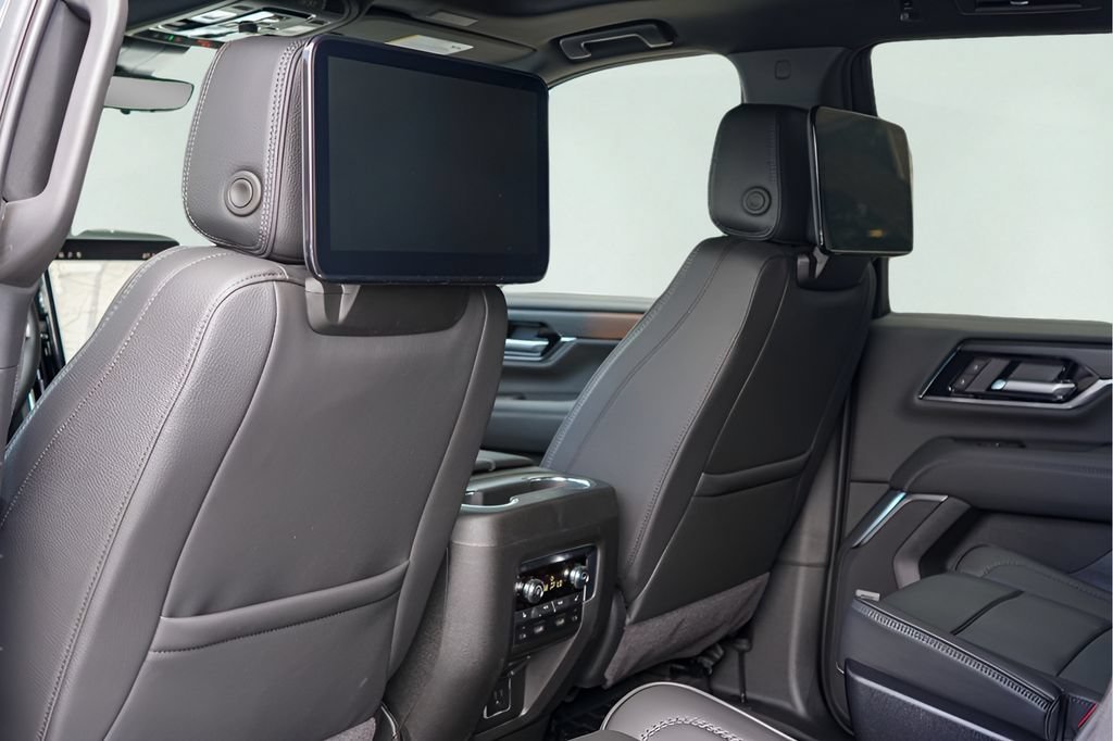 2026 GMC Yukon Denali - Photo 19