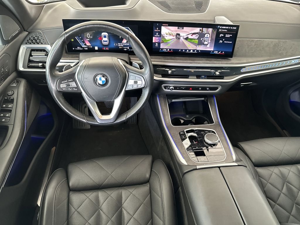 Used 2024 White BMW xDrive40i image 16