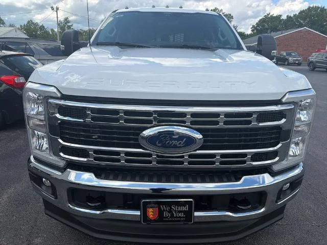New 2026 Oxford White Ford F-350® XL image 32