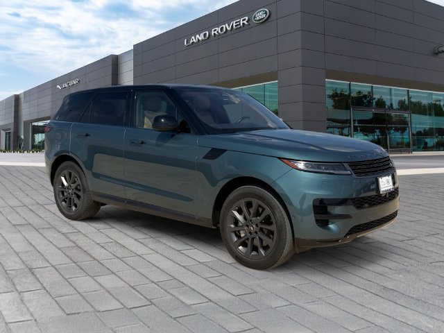 Used 2023 Green Land Rover SE image 7