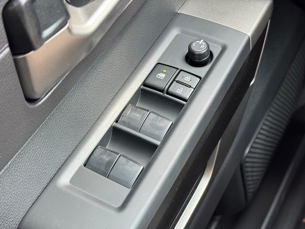 2026 Toyota Tundra SR5 - Photo 17