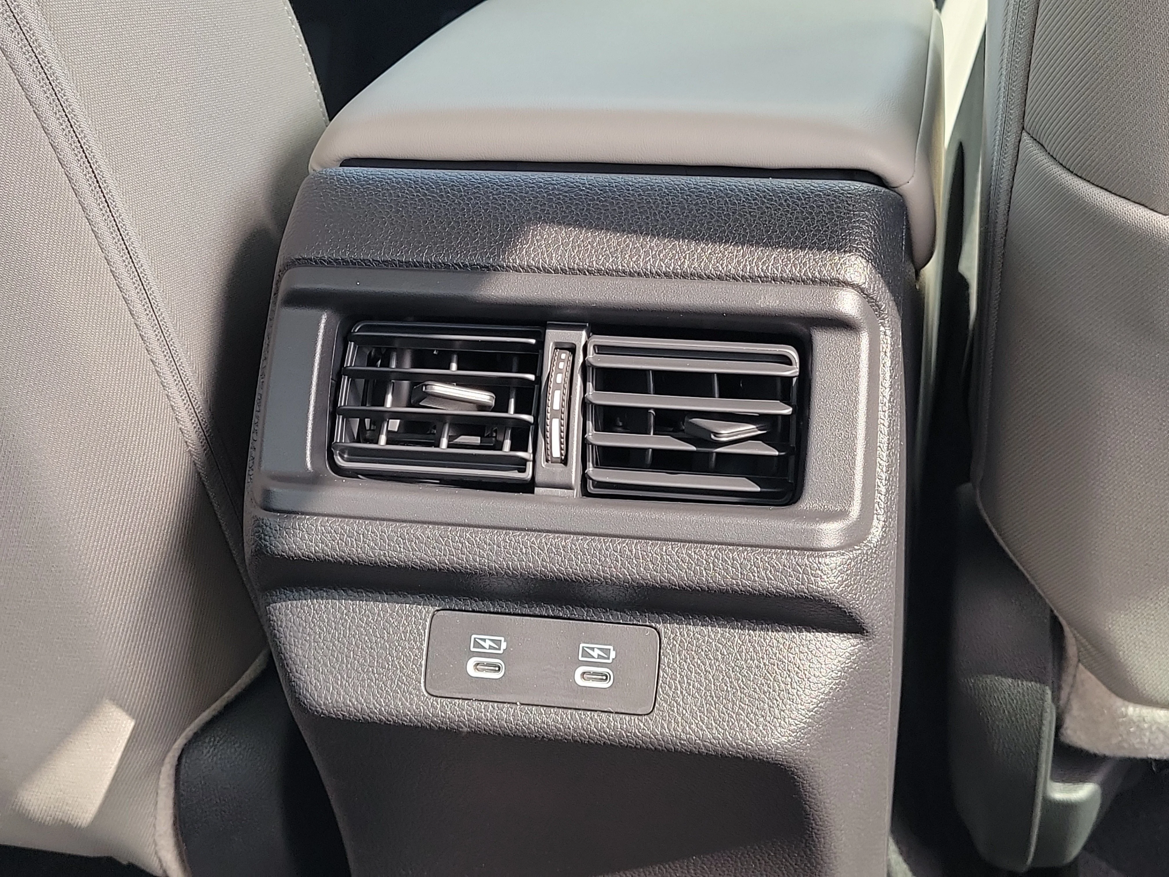 2025 Honda Accord SE - Photo 6