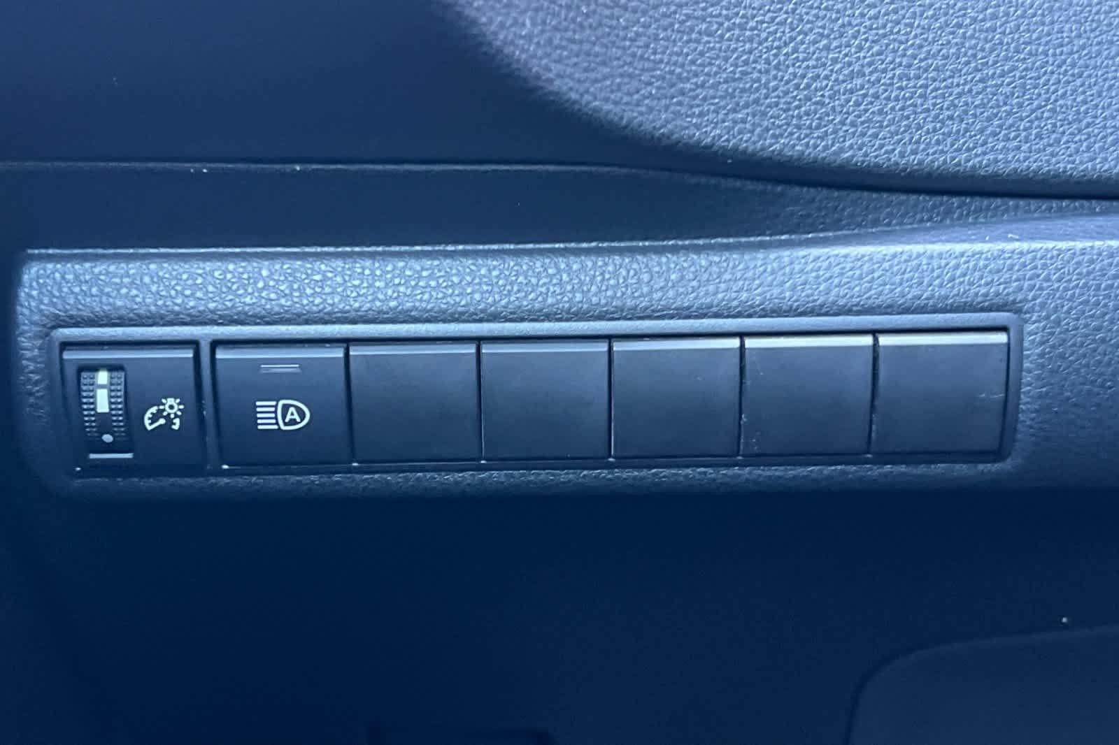 2023 Toyota Corolla LE - Photo 26