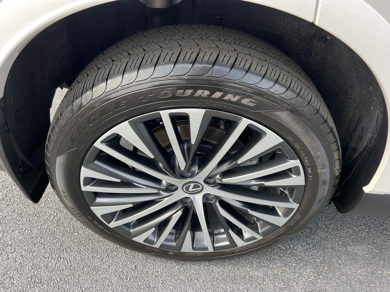 2024 Lexus RX 350 - Photo 18