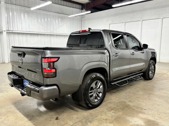 Used 2025 Gray Nissan SV image 7