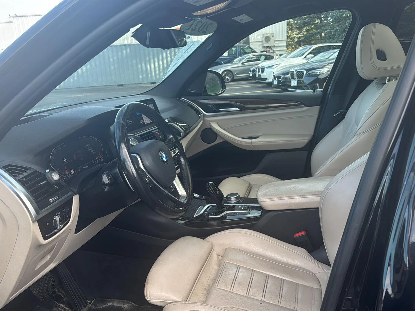 Used 2021 Black Sapphire Metallic BMW xDrive30i image 9