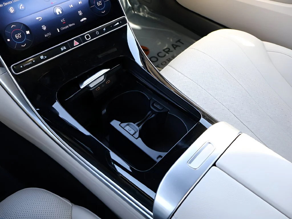 New 2026 Graphite Gray Metallic Mercedes-Benz CLE 300 image 27