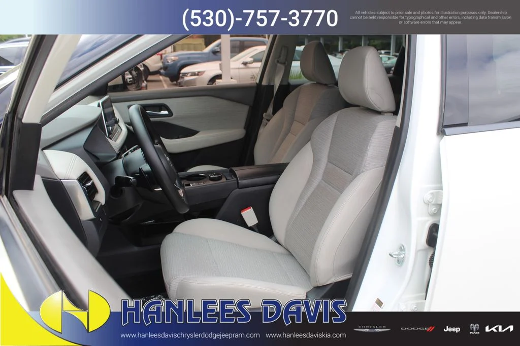 Used 2021 White Nissan SV image 12