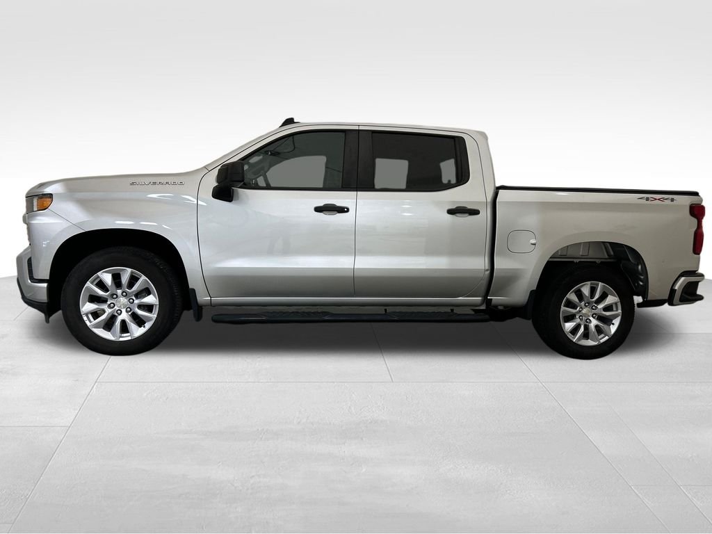 Used 2019 Silver Chevrolet Custom image 2