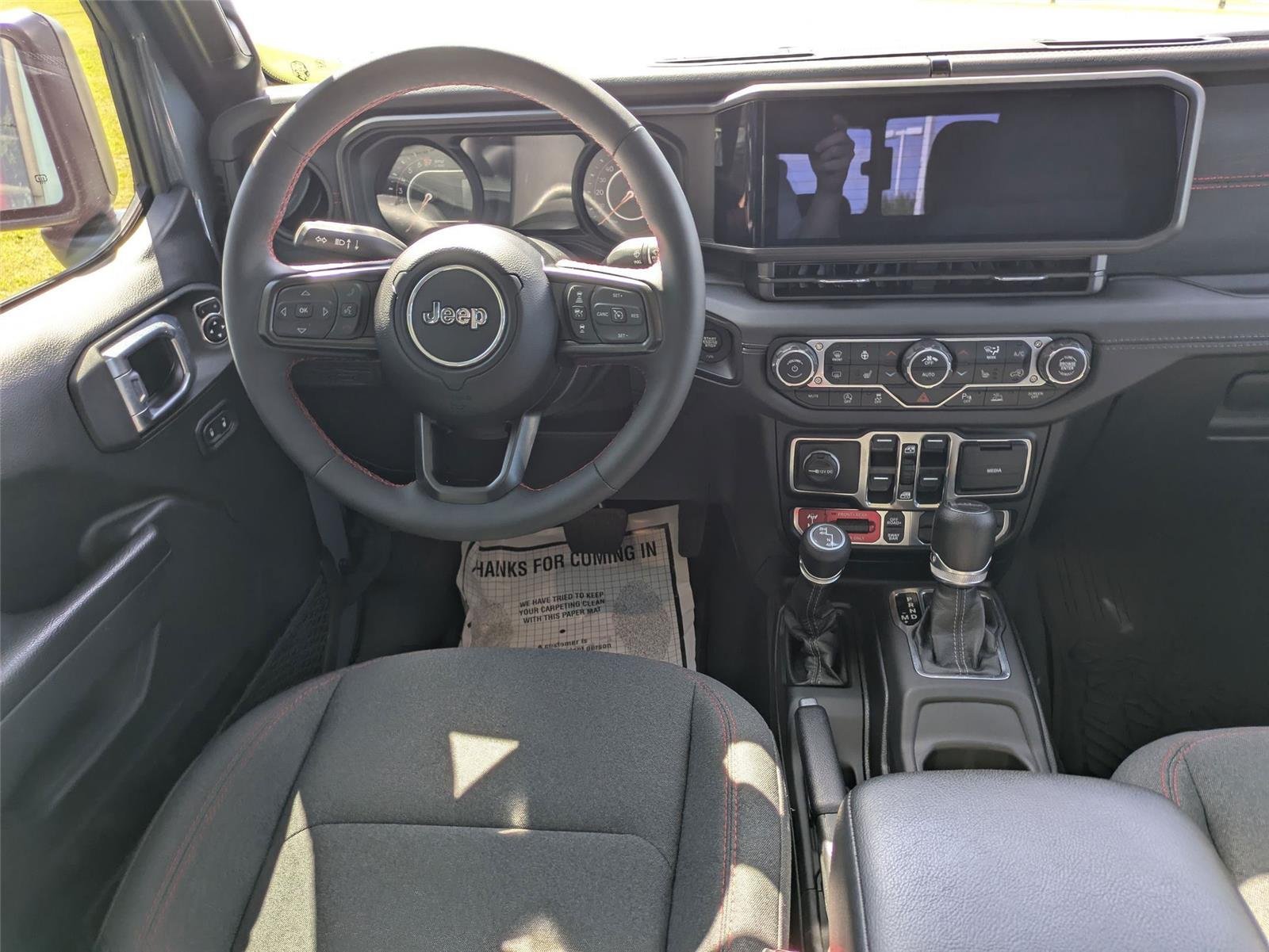Used 2024 Anvil Clear Coat Jeep Rubicon image 29