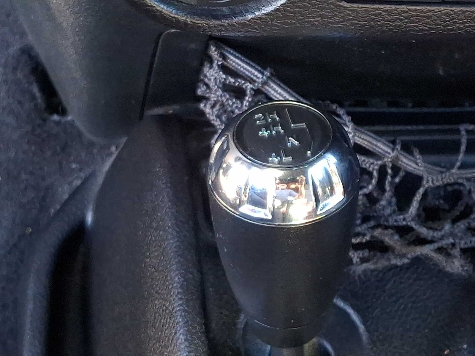 Used 2015 Anvil Clearcoat Jeep Sport image 22
