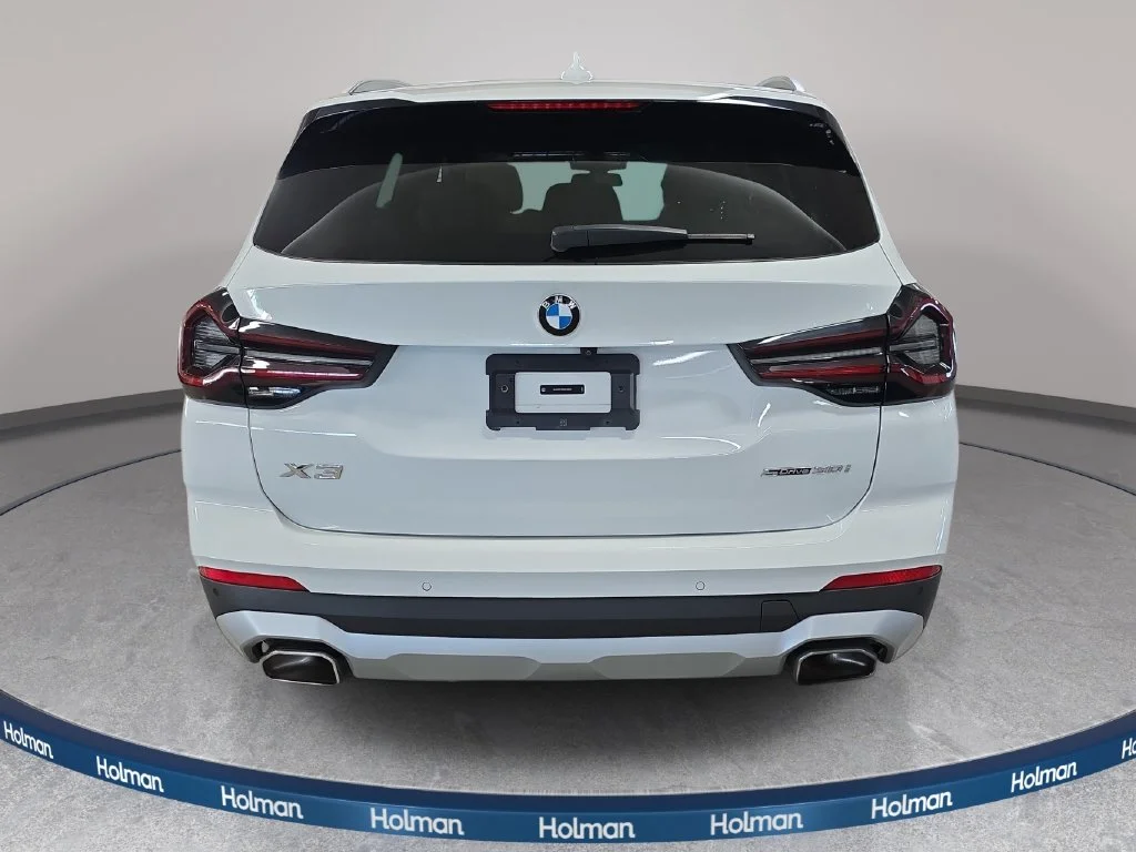 Used 2024 Alpine White BMW sDrive30i image 8