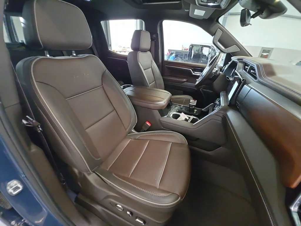 Used 2024 Downpour Metallic GMC Denali image 30