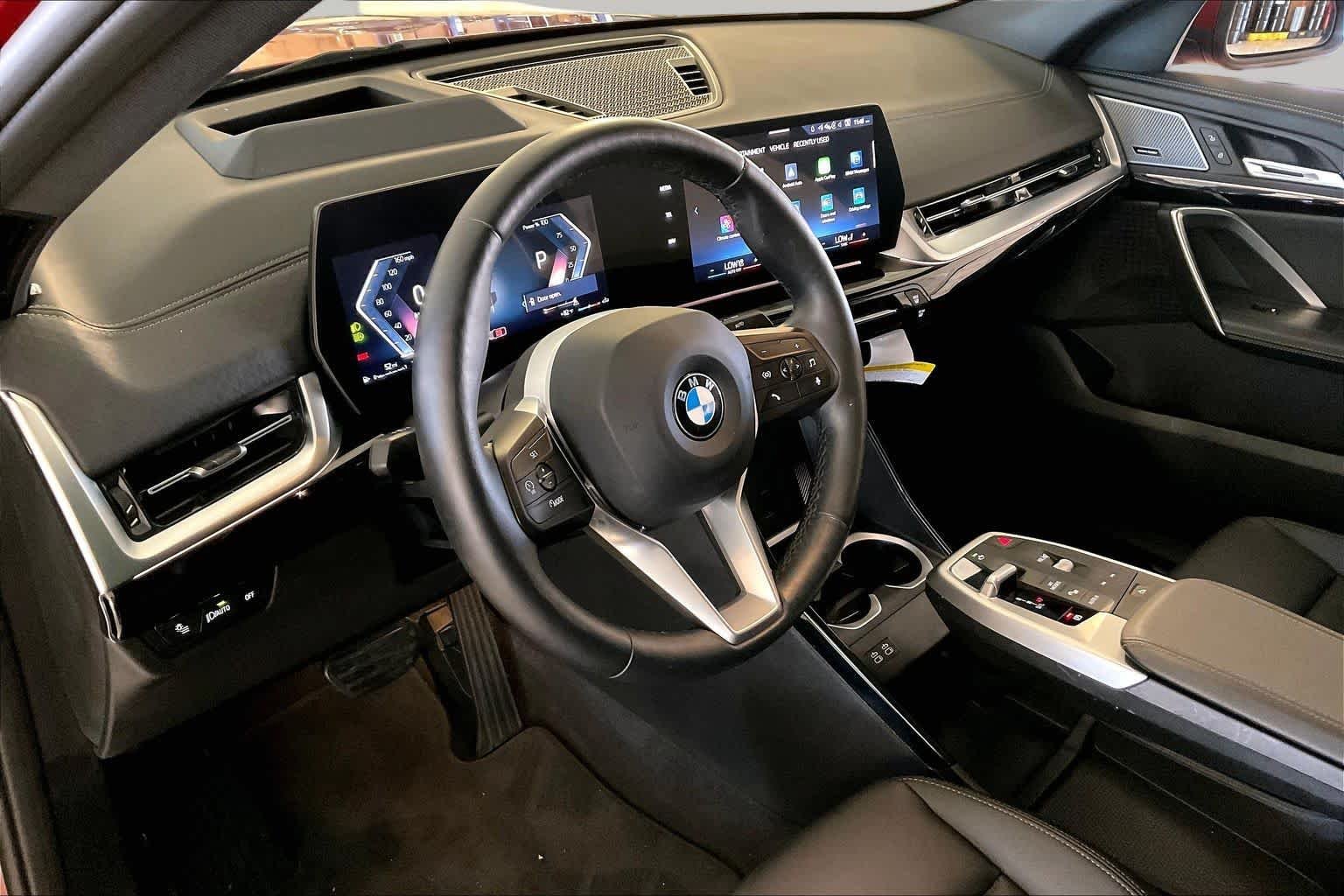 Certified Used 2026 Vegas Red Metallic BMW xDrive28i image 16