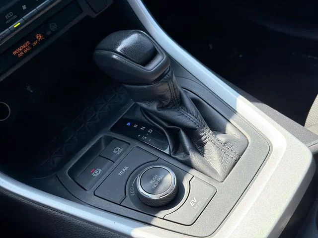 Used 2020 Black Toyota LE image 22