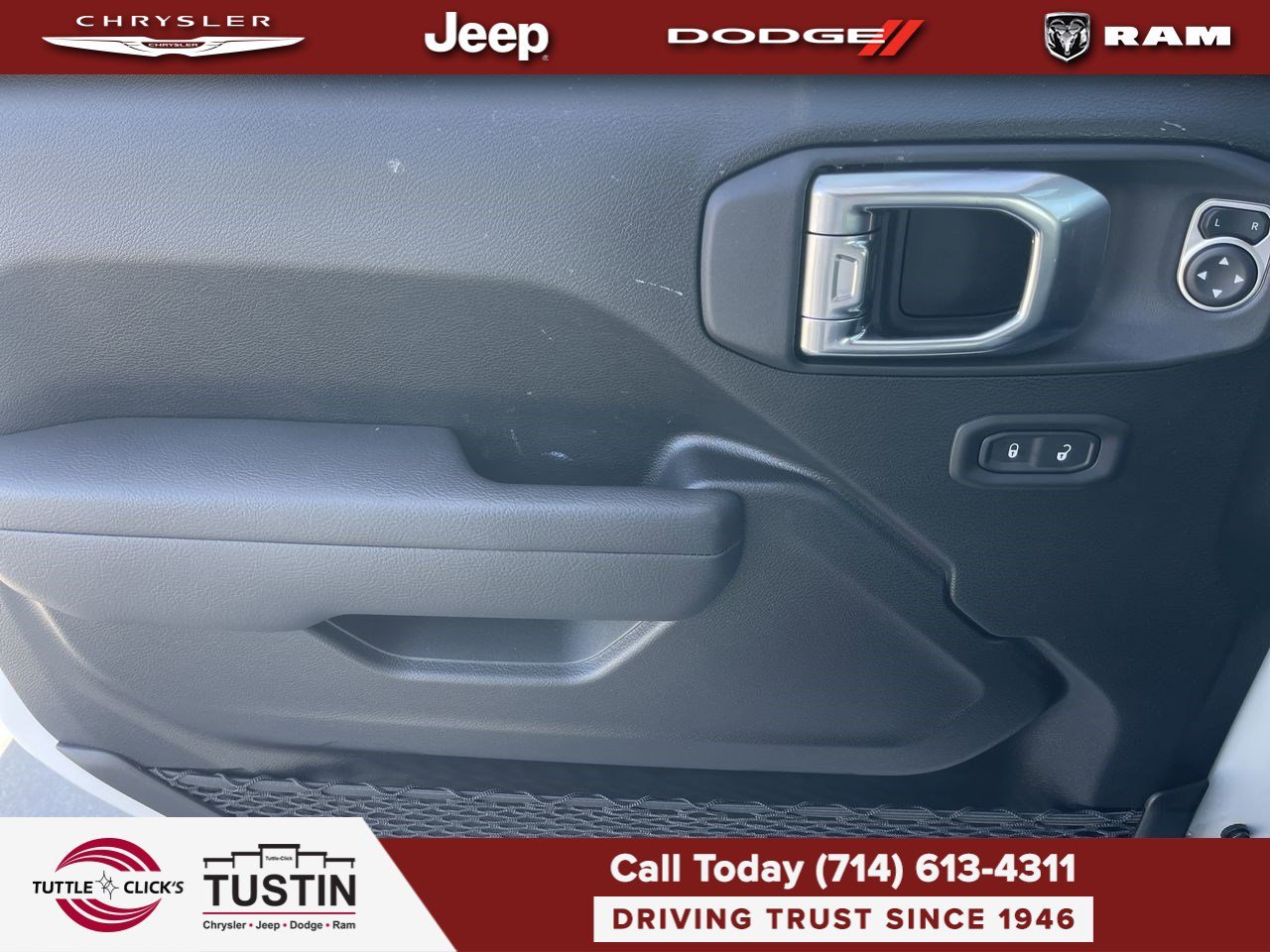 New 2026 Bright White Clearcoat Jeep Mojave image 20