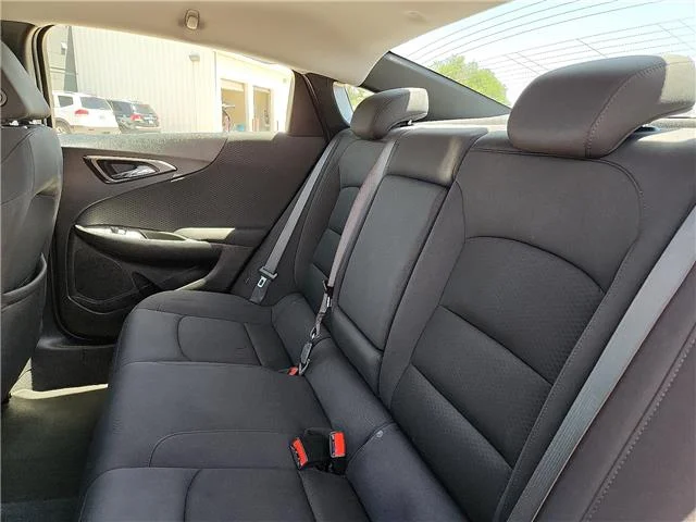 Used 2023 Blue Chevrolet 1LT image 10