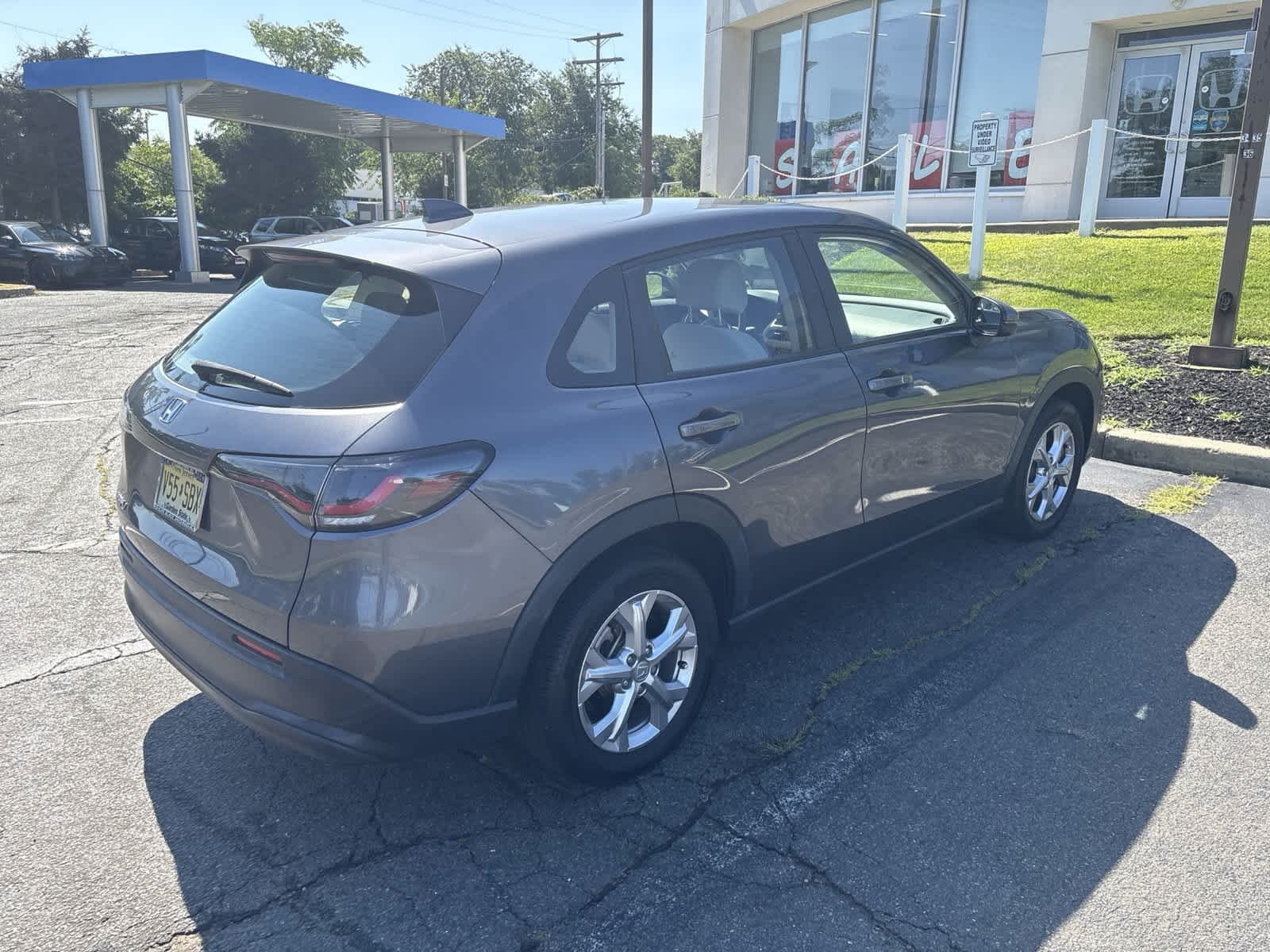 Used 2023 Modern Steel Metallic Honda LX image 5