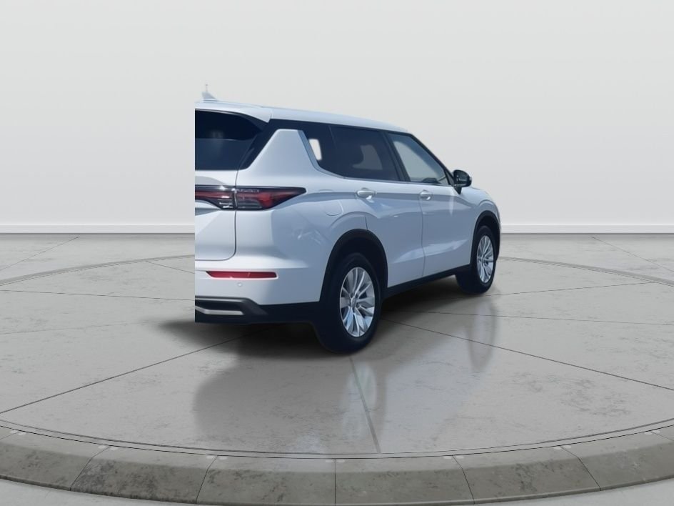 New 2026 WHT DIAMOND Mitsubishi ES image 6
