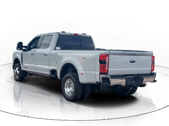 New 2026 Avalanche Ford Lariat image 7