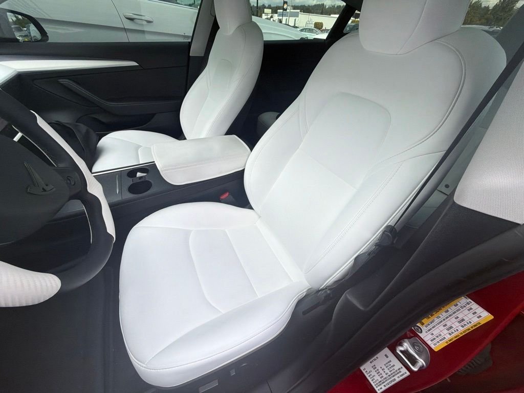 Used 2023  Tesla Performance image 10