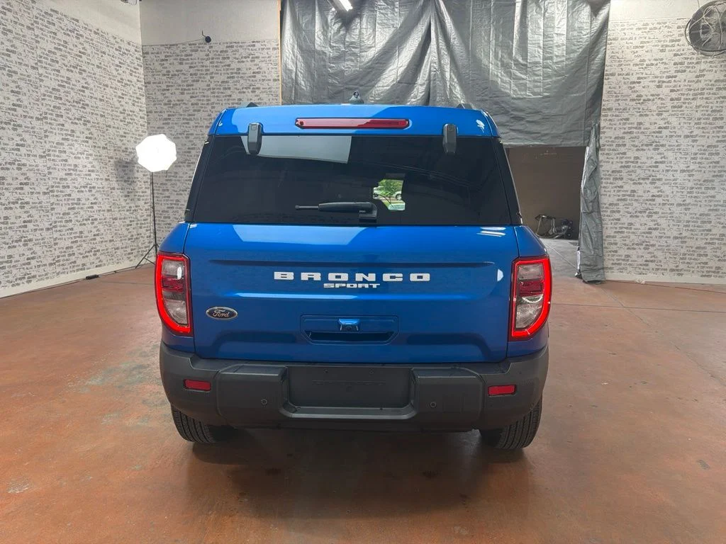 Used 2025 Blue Ford Big Bend image 5