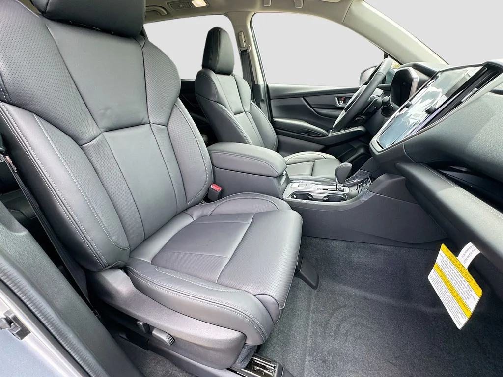 New 2026 ICE SILVER METALLIC Subaru Limited 7-Passenger image 38