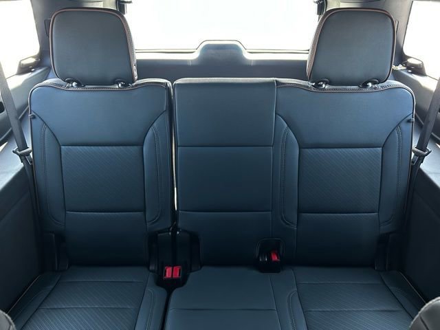 2025 GMC Yukon XL AT4 - Photo 37
