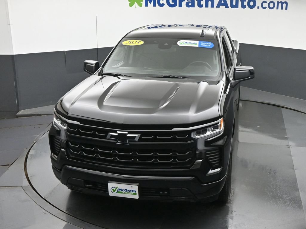 Used 2025 Black Chevrolet RST image 25
