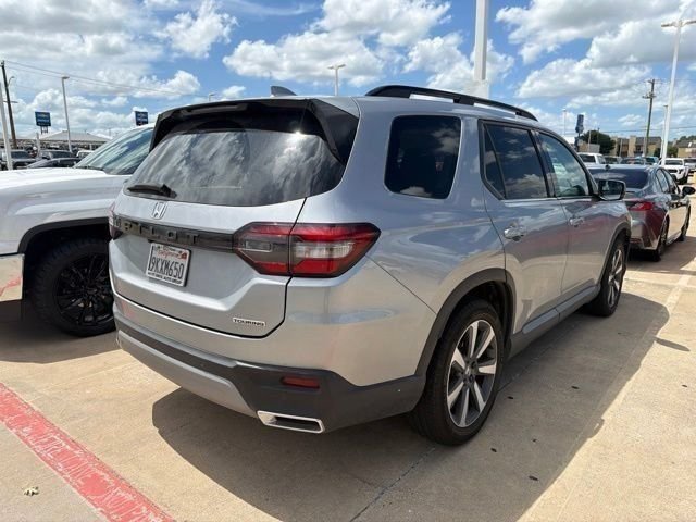 Used 2024 Silver Honda Touring image 6