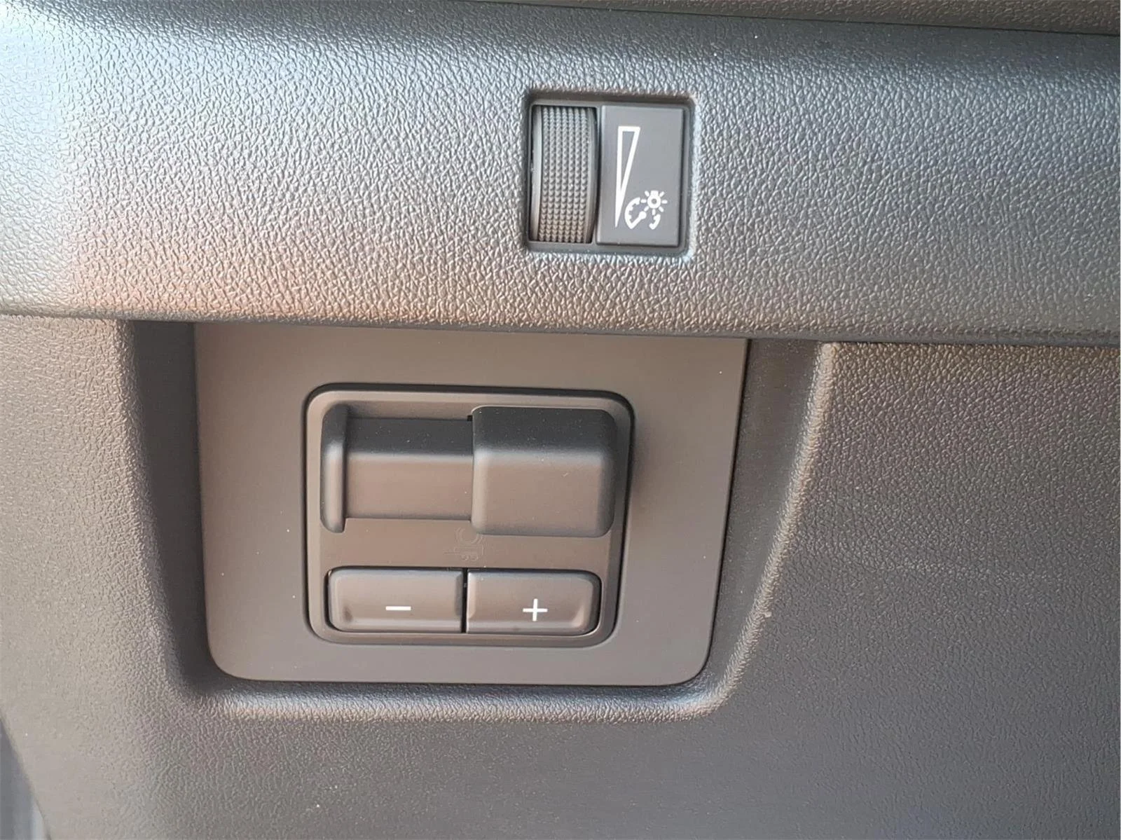 Used 2025 Sterling Gray Metallic Chevrolet Trail Boss image 17