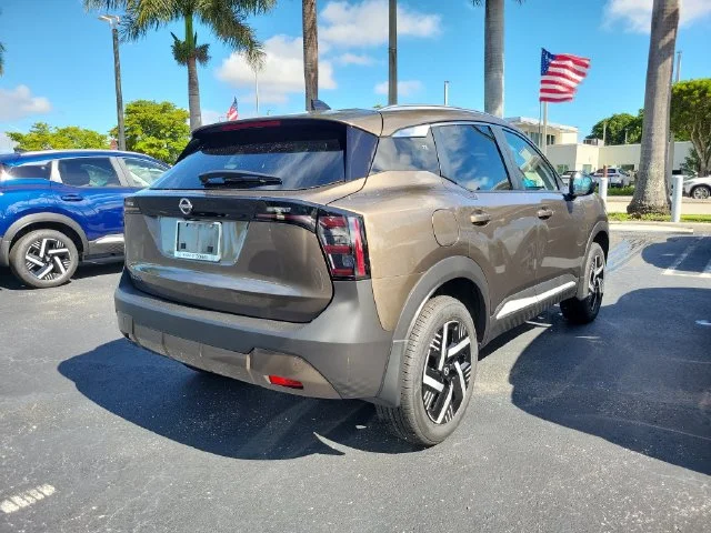 New 2027 Canyon Bronze Metallic Nissan SV image 4